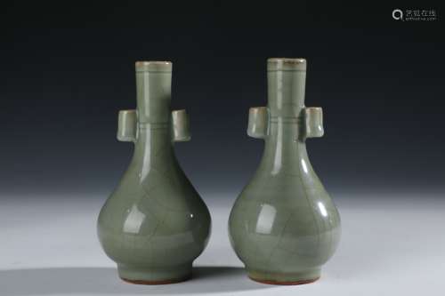 Pair of Chinese porcelain vases