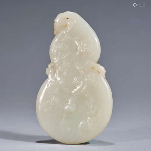 A white jade 'gourd-shaped'plaque,Qing dynasty
