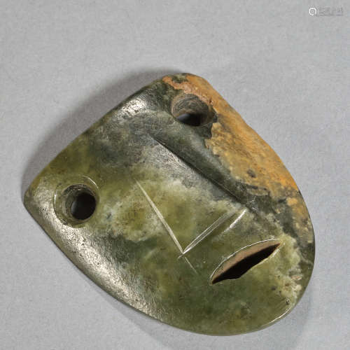 A small jade mask,Hongshan culture