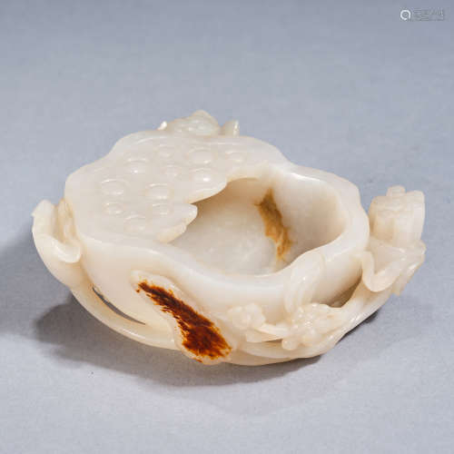 A carved jade 'lotus' brush washer ,Qing dynasty