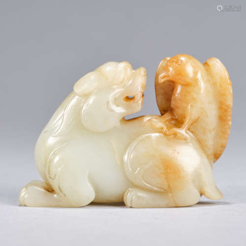A jade 'lion and eagle' group, Qing dynasty
