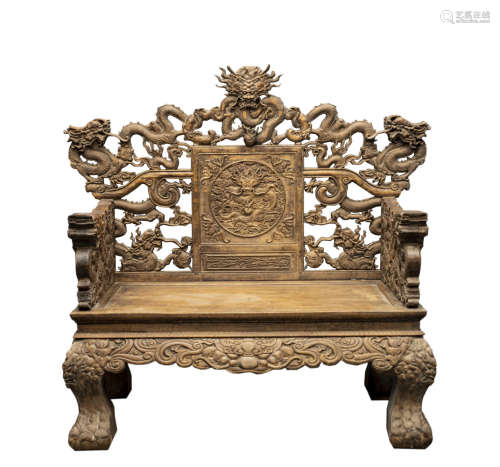A finly carved 'huanghuali' imperial chair,Qing dynasty