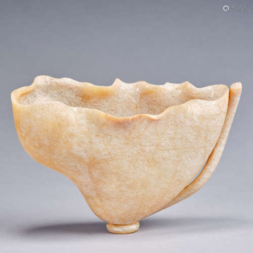 A Lotus leaf bowl, Qing Dynasty