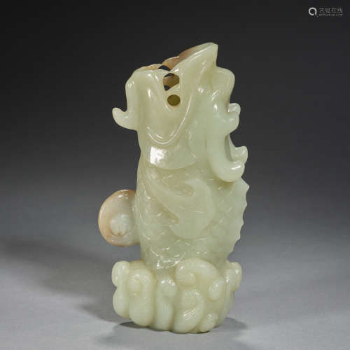 Jade 'Drangon fish' vase,Qing dynasty