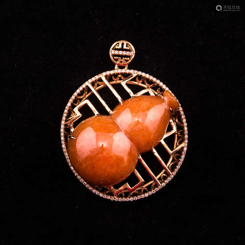 CINNABAR JADEITE WITH 18K ROSEGOLD PENDANT