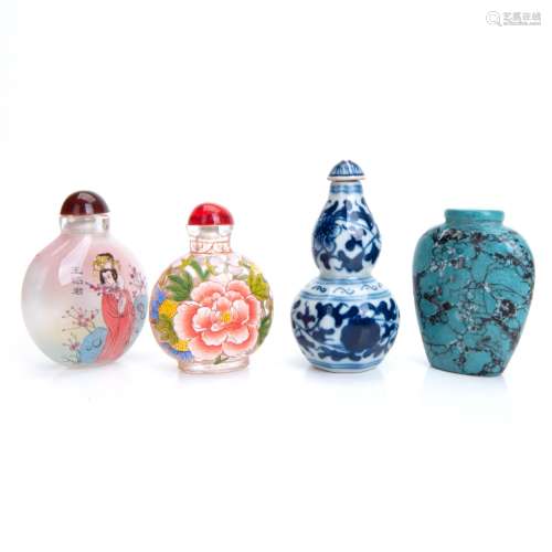 GROUP OF FOUR CHINESE SNUFF BOTTLE