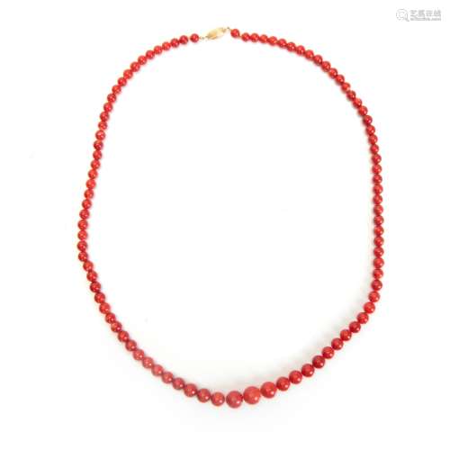 GRADUATED BEAD CORAL NECKLACE NECKLACE