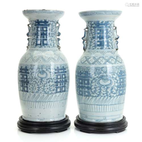 CHINESE BLUE AND WHITE PORCELAIN VASES