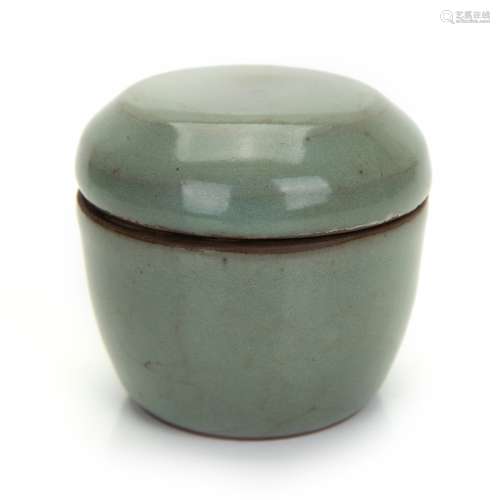 CHINESE CELADON TEA CADDY CONTAINER