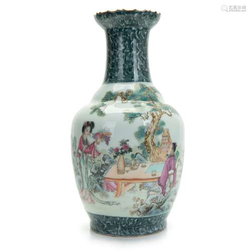 CHINESE PORCELAIN FAMILL ROSE VASE