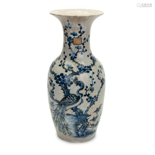 CHINESE BLUE AND WHITE PEACOCK VASE