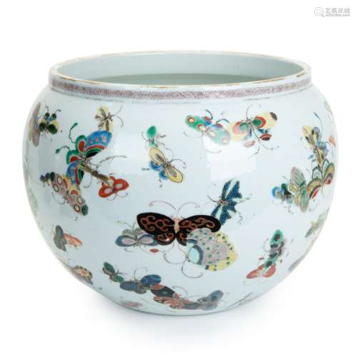 CHINESE FAMILLE ROSE BUTTERFLY POT
