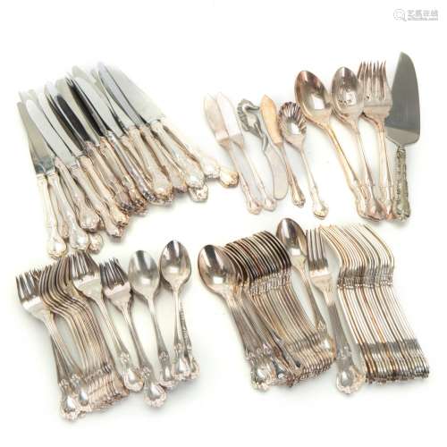 GROUP OF 121 REED & BARTON FLATWARE