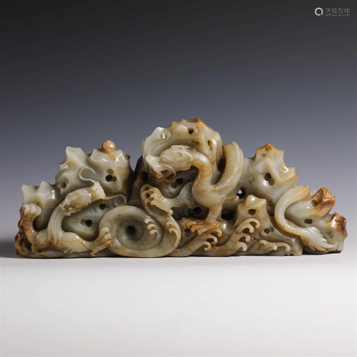 China Qing Dynasty Ornaments made of Hetian jade