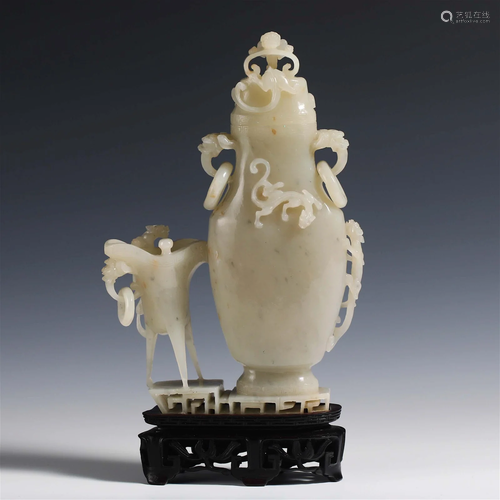 China Qing Dynasty White jade ornamental bottle