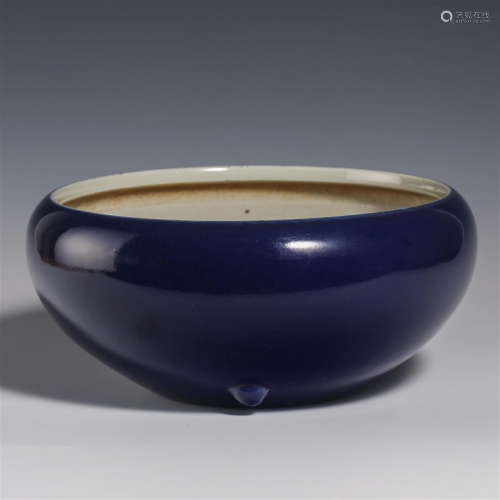 Qing Dynasty Ji blue glaze washed