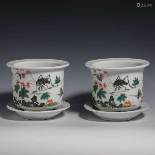China Qing Dynasty A pair of flower pots