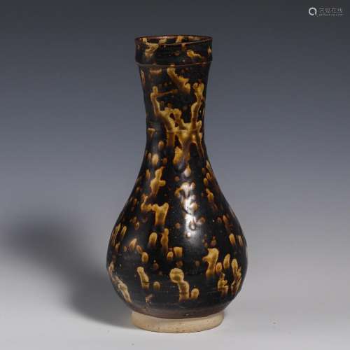 China Song Dynasty Jizhou kiln ornamental bottle