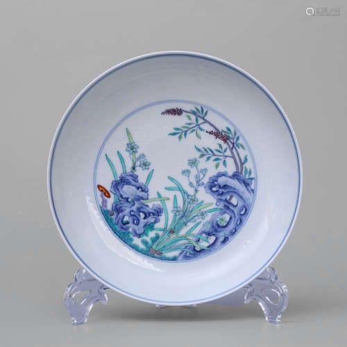 Doucai Floral Plate