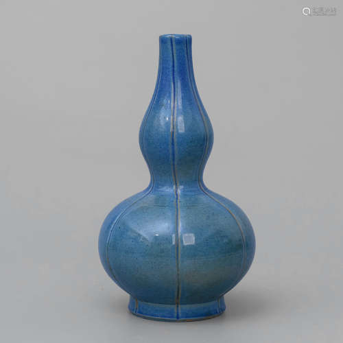 Blue Glaze Double-Gourd Bottle Vase