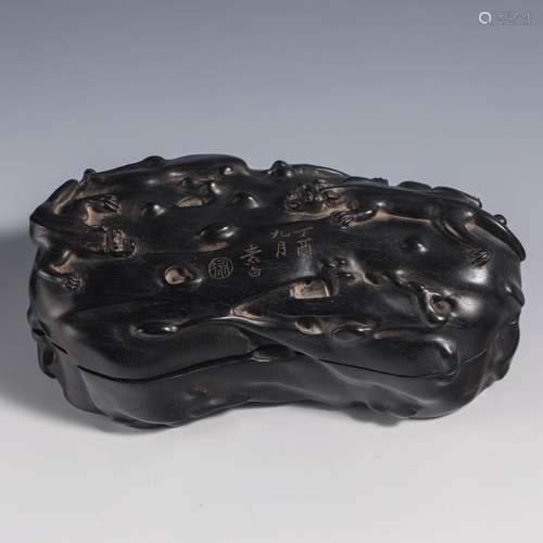 China Qing Dynasty Wooden carved box with lid