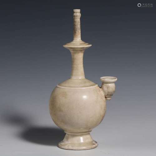 China Tang Dynasty clean hands pot