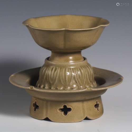 China Song Dynasty sauce glazed cup holder