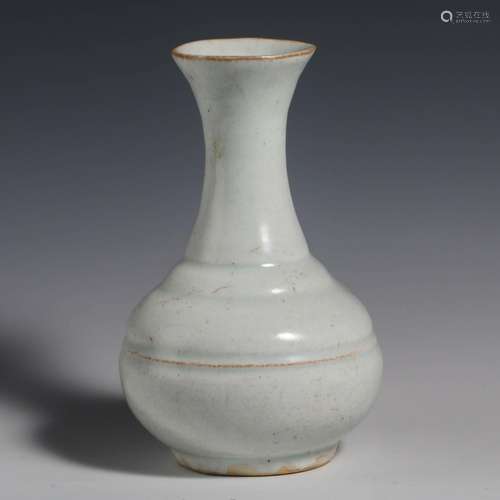 China Song Dynasty Hutian Kiln Ornamental Bottle