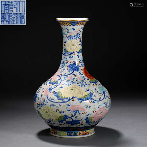 Qing Dynasty of China,Famille Rose Celestial Sphere Bottle