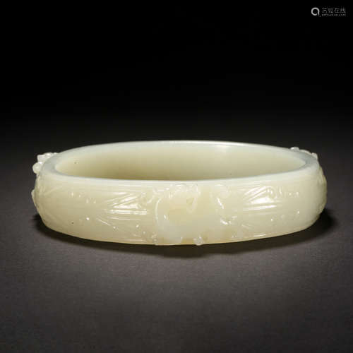 Qing Dynasty of China, Jade Bracelet