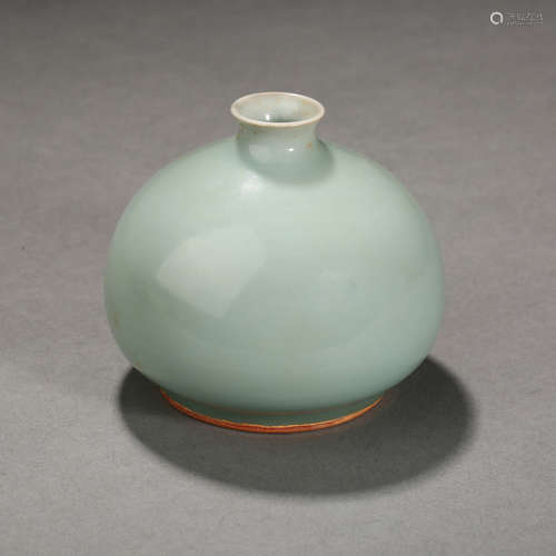 Song Dynasty of China, Pure White Porcelain Pomegranate Bott...