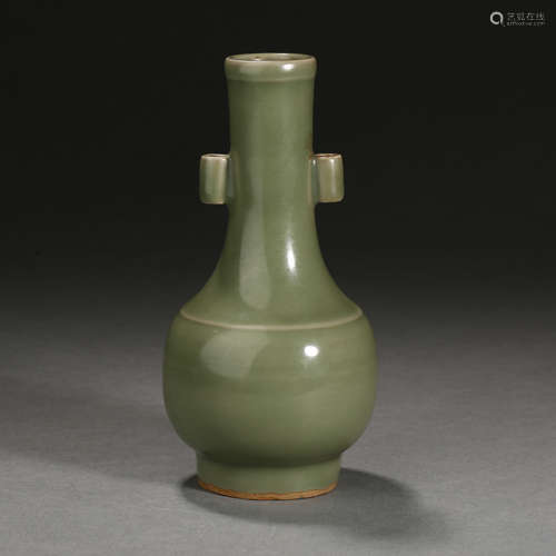 Song Dynasty of China, Longquan Kiln Binaural Bottle