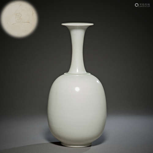 Tang Dynasty of China,Xing Kiln Long-Necked Bottle