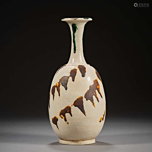 Tang Dynasty of China,White Glaze Bottle