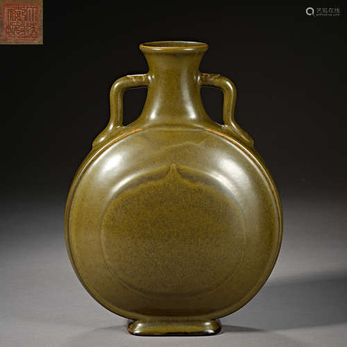 Qing Dynasty of China,Tea-Dust Glaze Moon Holding Bottle