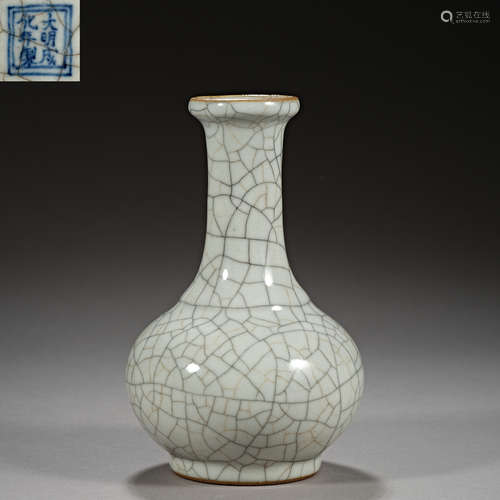 Qing Dynasty of China,Imitation Ge Kiln Bottle