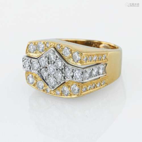 An 18K bicolor gold and diamond ring