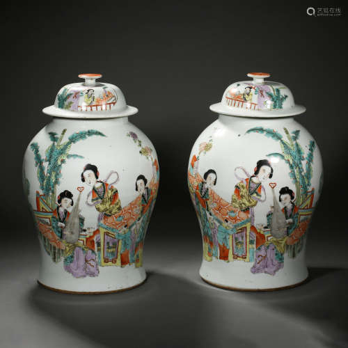 A PAIR OF CHINESE QING DYNASTY WUCAI PORCELAIN GENERAL JARS