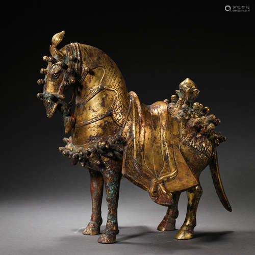 CHINESE TANG DYNASTY GILT BRONZE HORSE