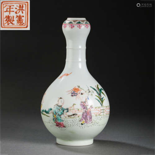 CHINESE QING DYNASTY FAMILLE ROSE VASE