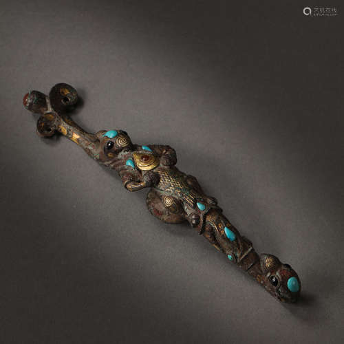 CHINESE HAN DYNASTY BRONZE BELT HOOK INLAID GOLD, SILVER AND...