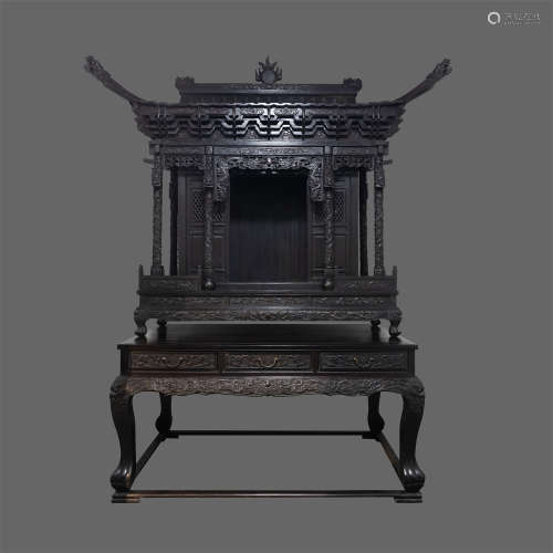 A GROUP OF SANDALWOOD BUDDHIST NICHES IN THE QING DYNASTY