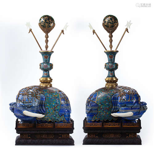 A PAIR OF CHINESE QING DYNASTY COURT TYPE LAPIS LAZULI ELEPH...