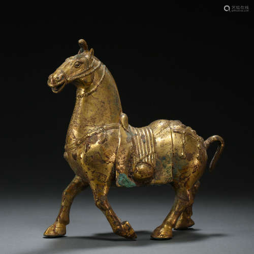 CHINESE TANG DYNASTY BRONZE GILDED GOLDEN HORSE