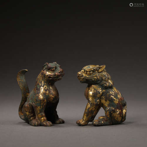 BRONZE GILDED BEAST WARRING STATES PERIOD OR HAN DYNASTIES