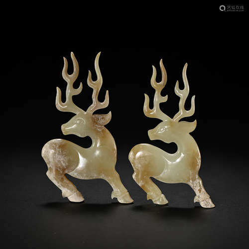 PAIR OF THE HETIAN JADE DEERS, ZHAN HAN DYNASTY, CHINA