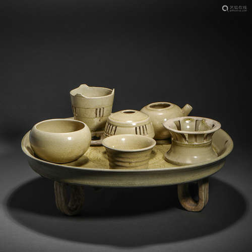 A set of celadon teaware in Sui Dynasty