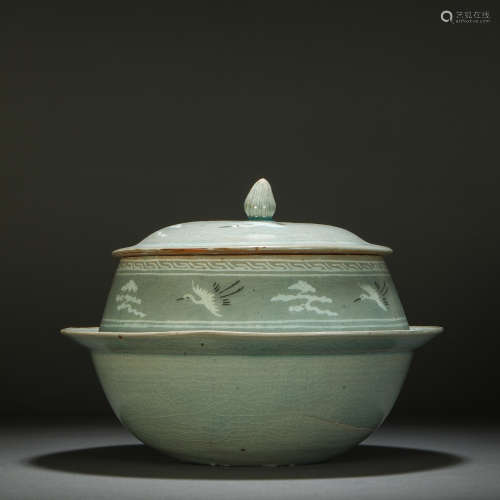Song Gaoli porcelain lidded jar
