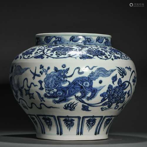 Yuan Dynasty blue and white auspicious animal pattern jar