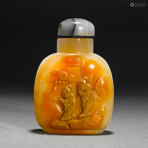 Qing Dynasty agate figure snuff bottle